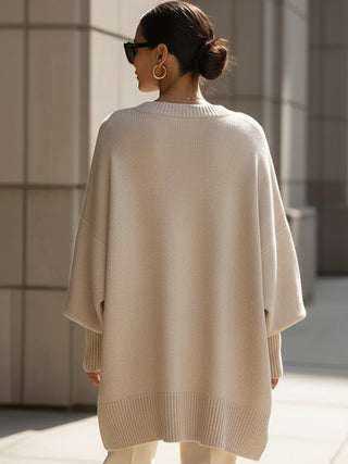 Poncho femme oversize beige, vue dos, maille douce et col rond