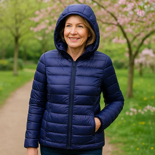 Veste légère à capuche Thelma™ matelassée bleu foncé, manches longues, zip
