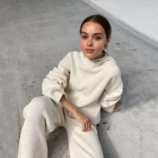 Ensemble écru: sweat à capuche et pantalon long à cordon en maille côtelée Beth