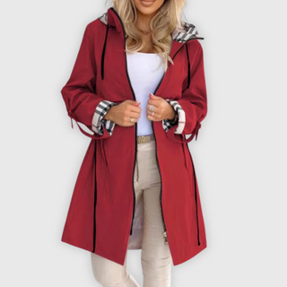 Veste imperméable rouge bordeaux, capuche à motif écossais, zip central, cordons