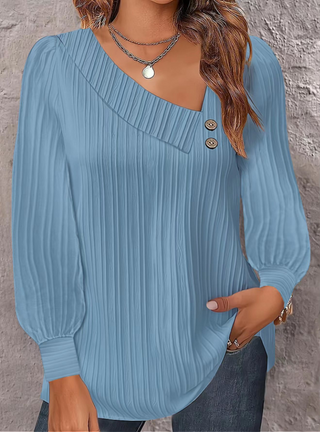 Pull en tricot Judith™ pour femmes bleu ciel, encolure en V, boutons décoratifs, manches longues bouffantes.