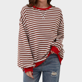 Pull décontracté rayé bordeaux et blanc, encolure en V, manches longues, coupe ample.