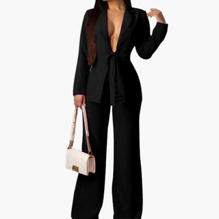 Ensemble femme tailleur avec blazer ceinturé et pantalon large