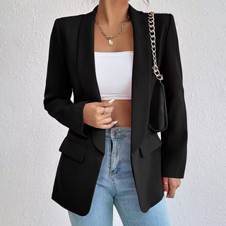Blazer femme à coupe élégante et lignes structurées