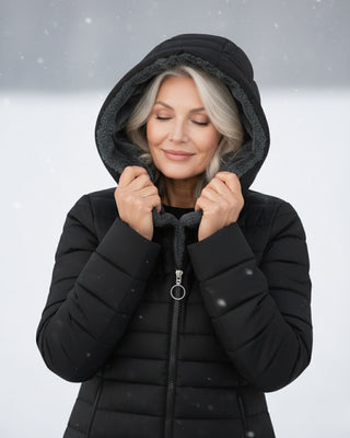 Manteau d’hiver matelassé noir : capuche avec doublure polaire, fermeture zippée