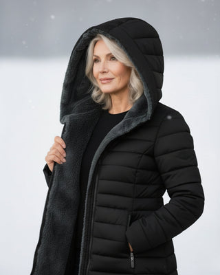 Manteau d’hiver matelassé noir à capuche, doublure polaire et zip central