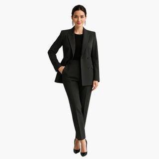 Ensemble femme tailleur avec blazer double boutonnage et pantalon ajusté