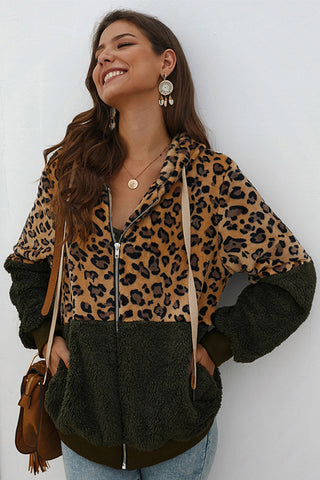 Sweat à capuche zippé léopard, base sherpa vert foncé, capuche avec cordon