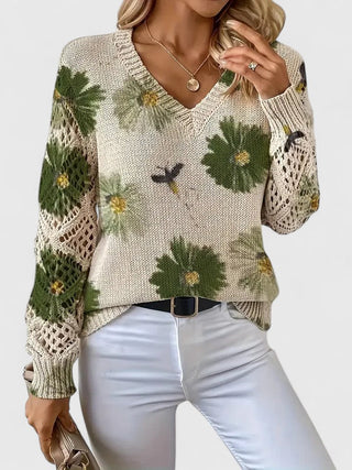 Pull en maille vert à motif floral, encolure V, détails texture maille