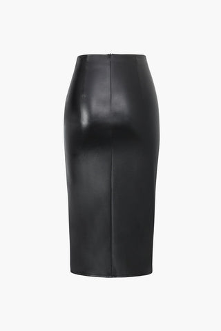 Edwina | Jupe midi en simili cuir avec effet drapé asymétrique