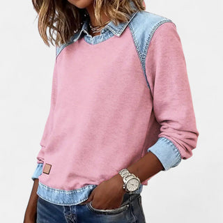 Pull femme rose poudré à col superposé denim, base en denim contrastant