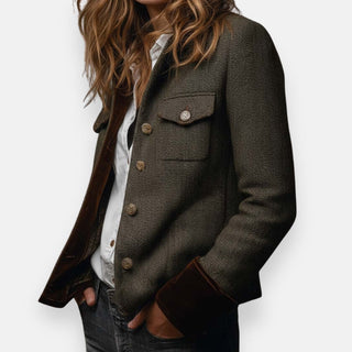 Veste tweed vert foncé Nova™ ouverte : boutons, poches et poignets en velours