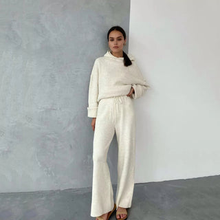 Ensemble écru: sweat à capuche et pantalon évasé à cordon en maille côtelée Beth