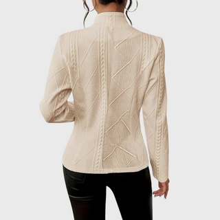 Manteau léger beige à texture chevrons, vue dos avec fermeture boutonnée