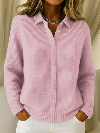 Pull femme rose en maille, col chemise et boutonnage intégral