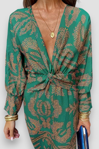 Robe midi élégante avec détail twist et motif floral – Intemporelle et stylée