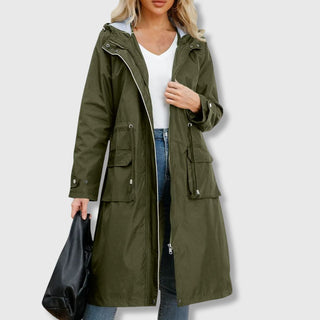 Manteau long à capuche vert, zip devant et poches plaquées