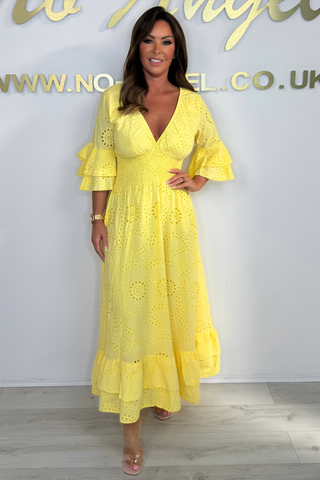 Robe maxi boho avec manches à volants et broderie