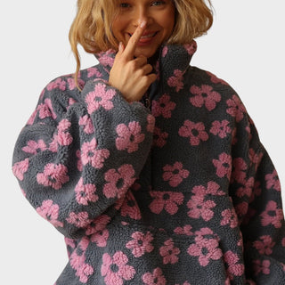 Pull en laine Martina noir à fleurs roses, demi-zip et col montant