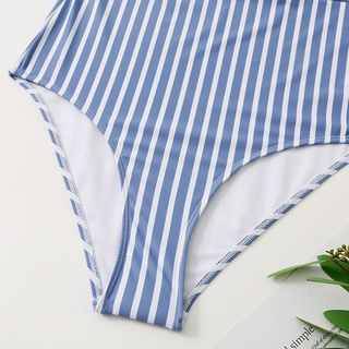 Bas de maillot de bain Aurora à rayures bleu et blanches, coutures contrastées