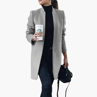Manteau femme à coupe droite avec col minimaliste