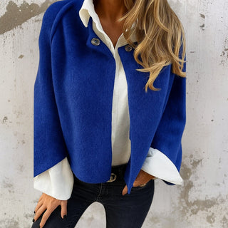 Manteau court chaud bleu, col boutonné, manches longues évasées