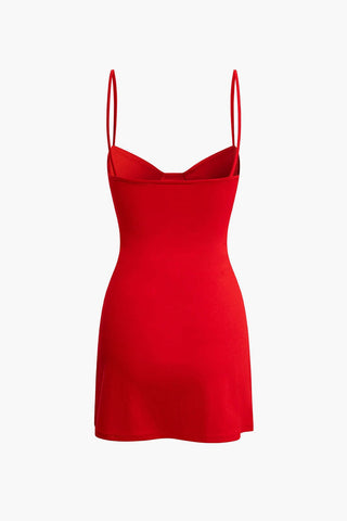 Scarlett | Robe à bretelles spaghetti moulante – Élégance classique avec une touche féminine