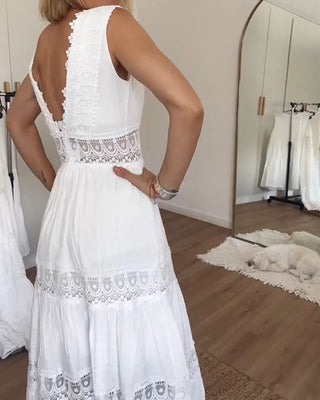 Robe d'été midi élégante avec dentelle et décolleté en V – Féminine et Aérée