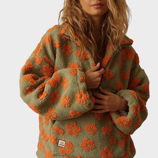 Pull en laine Martina vert sauge à fleurs orange, demi-zip et col montant