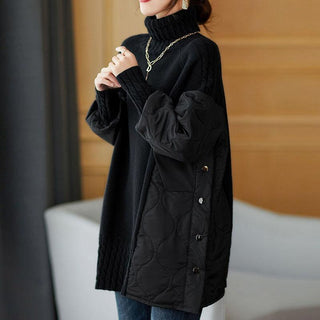 Pull oversize à col montant noir, manches bouffantes matelassées et patte boutonnée