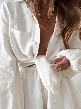 Ensemble en lin blanc : chemise oversize boutonnée et short froncé à taille élastique