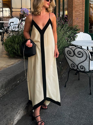 Adeltraud | Robe maxi fluide à décolleté en V avec des détails contrastants