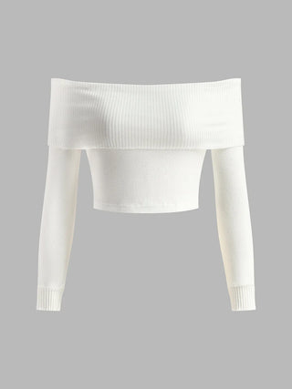 Haut en tricot blanc dénudé épaules, manches longues, forme courte, vue de face