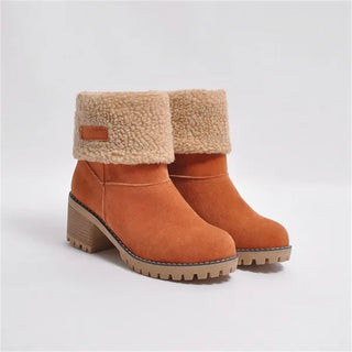 Bottes mi-mollet orange à col en fausse fourrure beige, talon carré et semelle crantée
