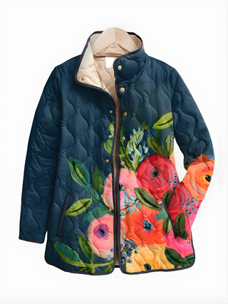 Veste matelassée CARTER™ florale, fond bleu foncé, fleurs roses et orange, boutons