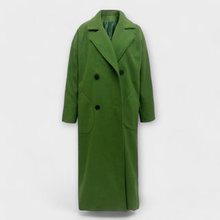 Veste thermique Filipa verte, vue de face, col à revers et boutons, coupe longue