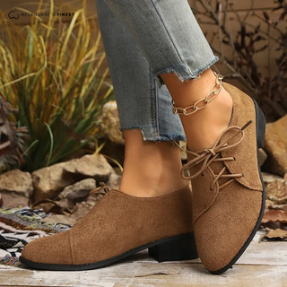 Bottines Penelope™ marron à lacets, talon bloc noir, pointe léopard.