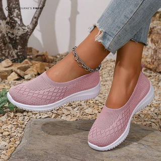 Chaussures orthopédiques femme, rose, enfiler tricot ajouré, semelle épaisse blanche.