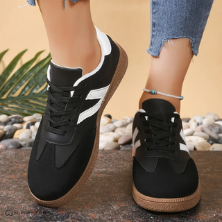 Chaussures orthopédiques Tianna™ pour femme noires, empiècements blancs, lacets.