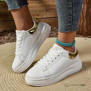Chaussures orthopédiques femme Kathie™ blanches, empiècement doré au col, lacets