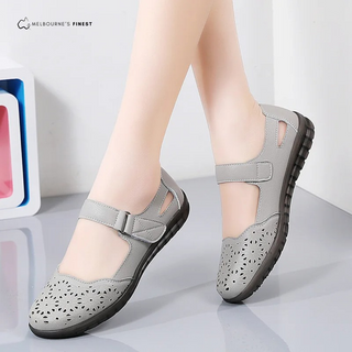 Chaussures orthopédiques Deloris™ grises, brides velcro et semelle épaisse striée