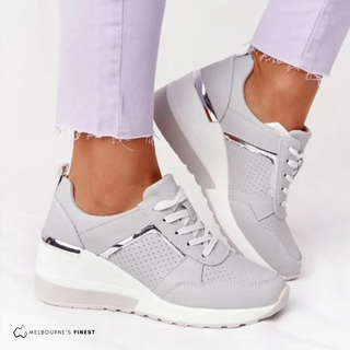 Chaussures orthopédiques femme Sallie™ grises à lacets, empiècement perforé