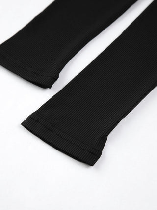 Manches de blouse en maille côtelée noire, finition ourlet côtelé