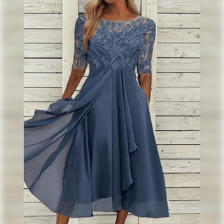 Robe Midi | Dentelle Haut | Manches Trois Quarts