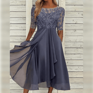 Robe Midi | Dentelle Haut | Manches Trois Quarts