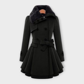 Manteau élégant noir, col en fourrure, ceinture nouée et boutonnage