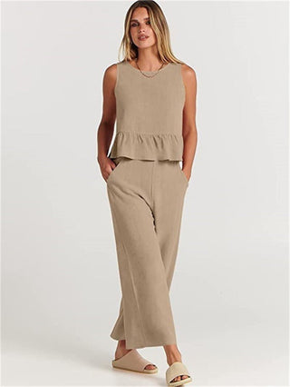 Ensemble blouse sans manches beige à volants et pantalon ample