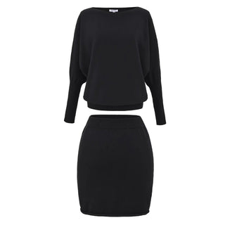 Ensemble pull en laine mérinos noir à manches chauve-souris et jupe mini