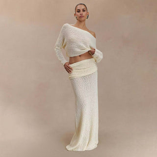 Ensemble pull off-shoulder tricot bouclé jaune clair et jupe maxi assortie