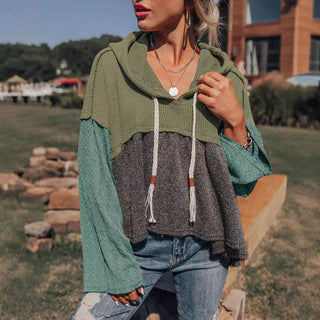 Sweat à capuche femme en tricot nid d’abeille vert armée et gris, cordons